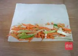Illustration of how to make tofu skin vegetable rolls 5