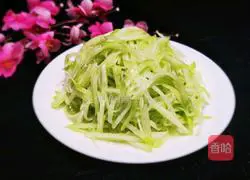 Illustration of how to make stir-fried chayote 10
