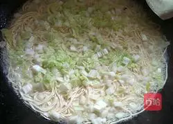 Illustration of Braised Noodles 9