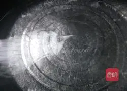 Illustration of how to make fermented black beans mixed with enoki mushrooms 4