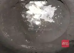 Illustration of how to fry sweet potato leaves 3