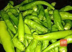 Illustration of how to make cold green peppers 1