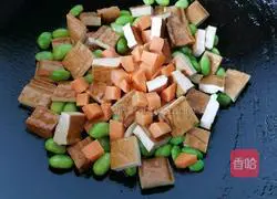 Illustration of how to stir-fry edamame 6