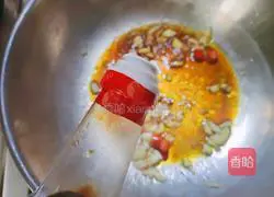 Illustration of how to make Liangpi Xiangdried Cucumber Mixed 6