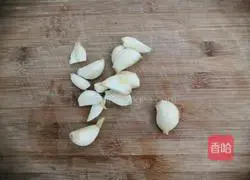 Illustration of how to make garlic cabbage 3