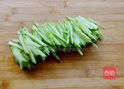 Illustration of how to make cold tiger vegetables 2