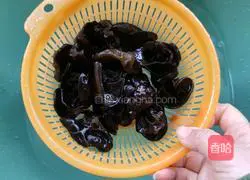 Illustration of how to make beautiful sauce mixed with fungus 3