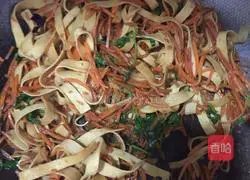 Illustration of how to mix dry shredded silk 17