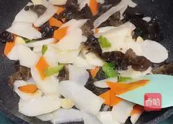 Illustration of how to make fried fungus with yam 11