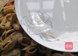 Illustration of how to make fried vegetarian chicken wings 9