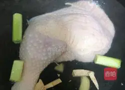 Illustration of how to make saliva chicken 1