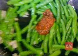 The sauce is stuffy Illustration of how to make green beans 7