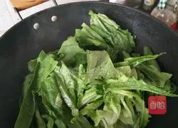 Illustration of how to make garlic lettuce 5