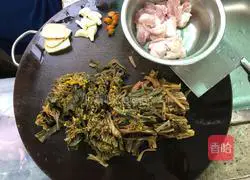 Illustration of how to make Hakka dry pot 1