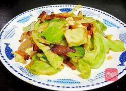 Illustration of how to make hand-shredded cabbage 4