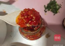 Illustration of how to make hand-shredded cabbage with strange flavor 3