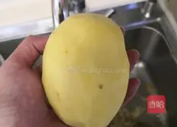  Illustration of making homemade mashed potatoes 2