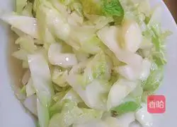 Illustration of how to stir-fry cabbage 5