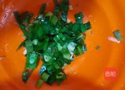 Illustration of how to make potato shreds 2