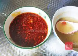 Illustration of how to shred chicken legs 9