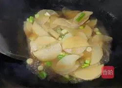 Illustration of how to make braised white radish slices 7