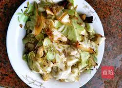 Illustration of how to make hand-shredded cabbage 12