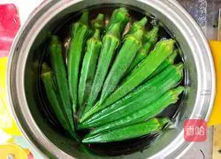 Illustration of home-style cold okra recipe 3