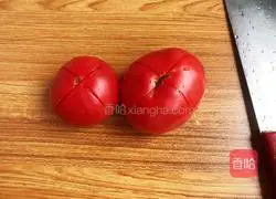 Illustration of how to make white sugar tomatoes 1