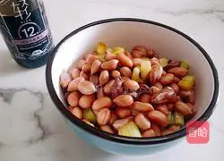 Illustration of how to make cold peanuts 6