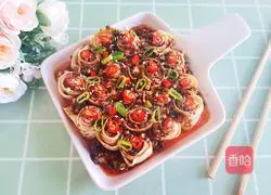 Illustration of making spicy bean curd rolls 13