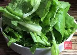 Illustration of how to make fried rice cakes with vegetables and eggs 2