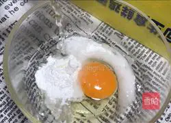 Illustration of how to make cold egg and enoki mushroom rolls 6