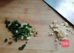 Illustration of Sichuan flavored cold bitter chrysanthemum recipe 3