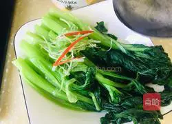 Illustration of how to make boiled cabbage 7