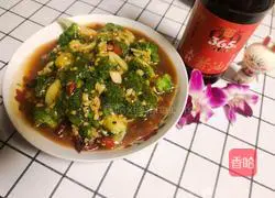 Illustration of how to make garlic broccoli 17