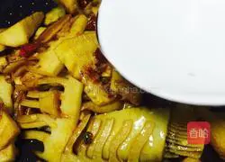 Illustration of braised bamboo shoots in oil 10