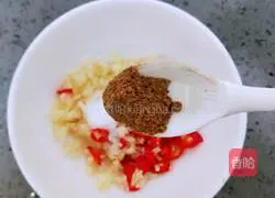 Illustration of how to make cold Tianqi vegetables 7