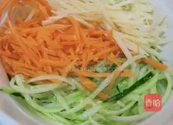 Illustration of how to make vegetable rolls 2