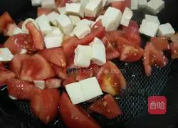 Illustration of how to make fried tofu with tomatoes 2