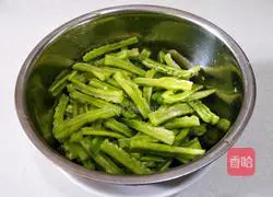 Illustration of how to make stir-fried bitter melon 9