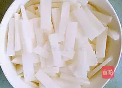 Illustration of how to make sweet and sour crispy radish 1