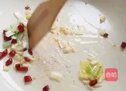 Spicy and sour mung bean sprouts Illustration of how to do it 1