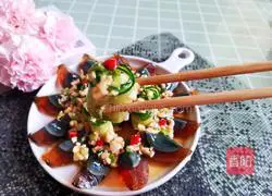 Illustration of how to make high-looking cold dishes with cucumbers and preserved eggs 14