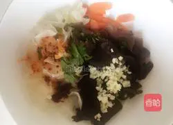 Illustration of how to make cold double ears 4