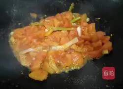Illustration of how to make fried cauliflower with tomatoes 3
