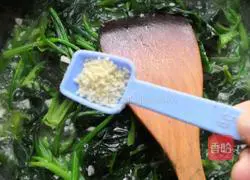 Illustration of how to make stir-fried spinach 7