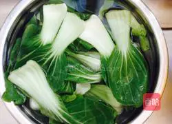 Stir-fried shiitake mushrooms with Shanghai greens Illustration of how to do it 1