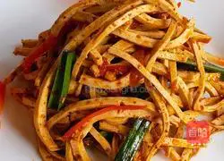 Illustration of making cold salad Qianzhang 6