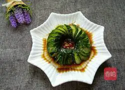 Illustration of how to make coir raincoat cucumber 9