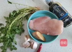 Illustration of how to make cold shredded chicken 1